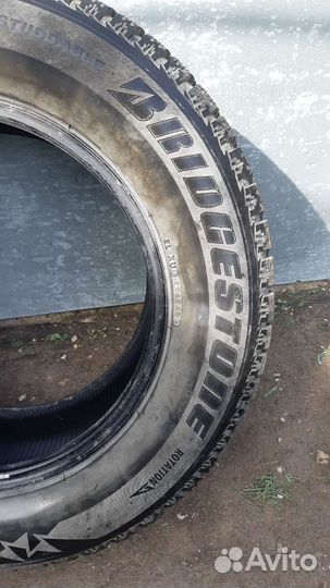 Bridgestone Ice Cruiser 7000 285/60 R18
