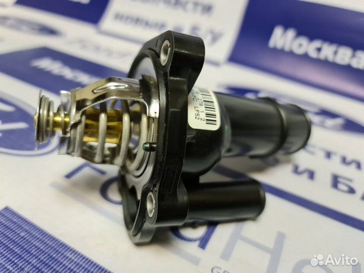Термостат в сборе с корпусом Ford Focus 2 1.8-2.0
