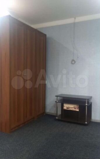 2-к. квартира, 52 м², 4/4 эт.