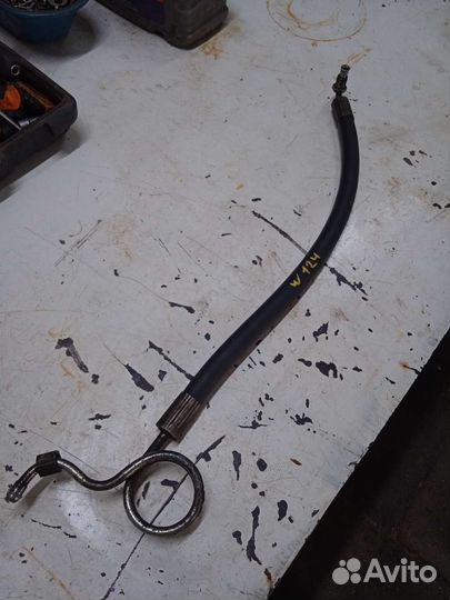 Трубка гур mercedes w124 e klass мерседес 124