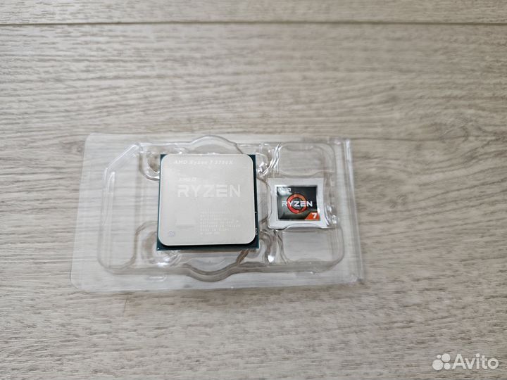 Процессор AMD ryzen 7 3700X