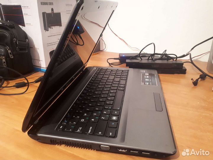 Asus i3, 6gb, ssd250, v1G