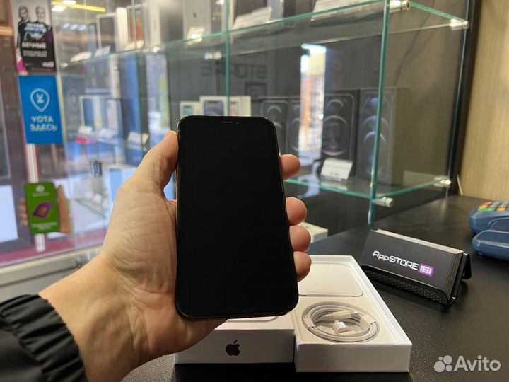 iPhone XR в корпусе 14 Pro гарантия