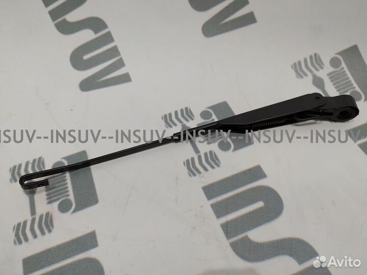 Рычаг стеклоочистителя лобового Нива 21214 крючок