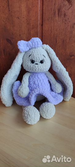 Плюшевая игрушка заяц