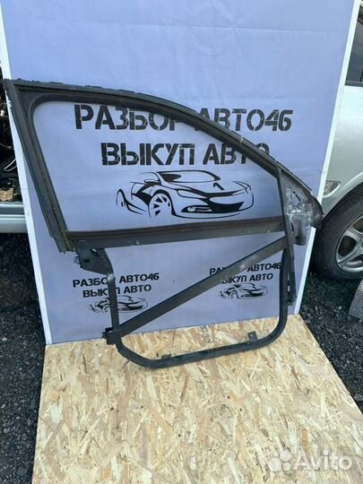 Рамка стекла двери передняя правая Volkswagen