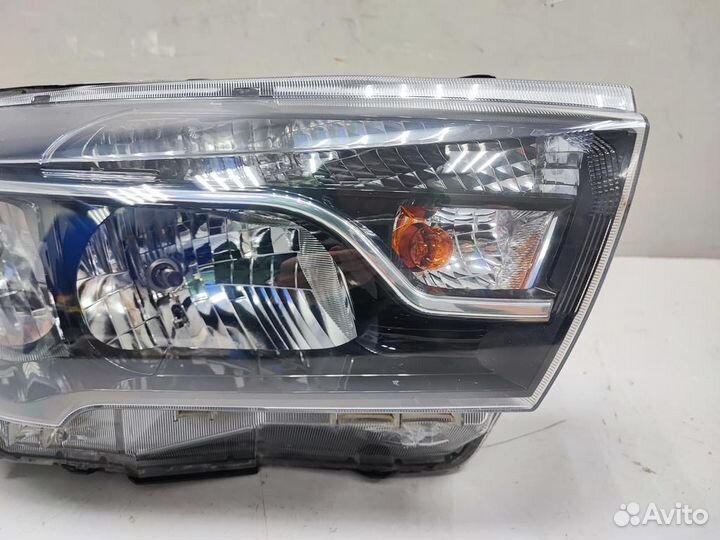 Фара правая LADA vesta