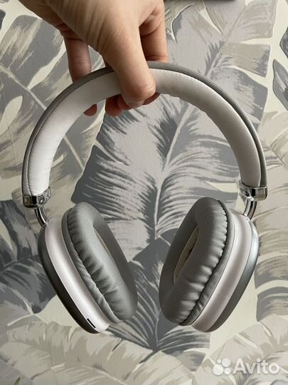 Беспроводные наушники hoco