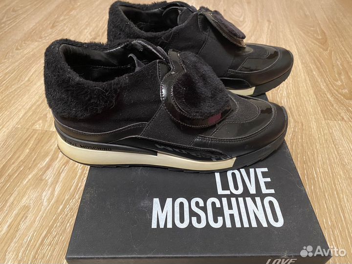 Кроссовки женские moschino 38р