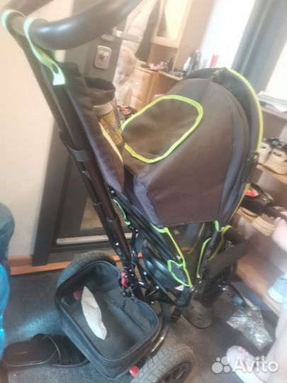 Детский велосипед с ручкой