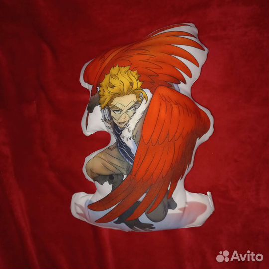 Форменная подушка кейго ястреб аниме