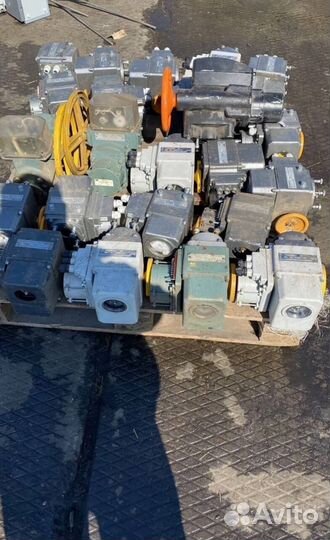 Привод червячный, редуктор Ц3У-200 Б/у