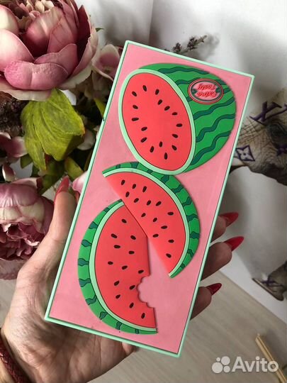 Набор косметики Revolution + кисти для макияжа