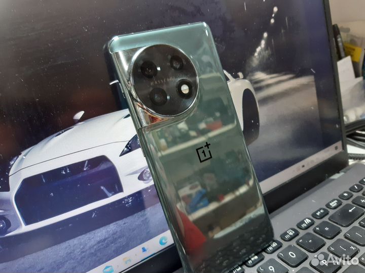 OnePlus 11, 16/512 ГБ