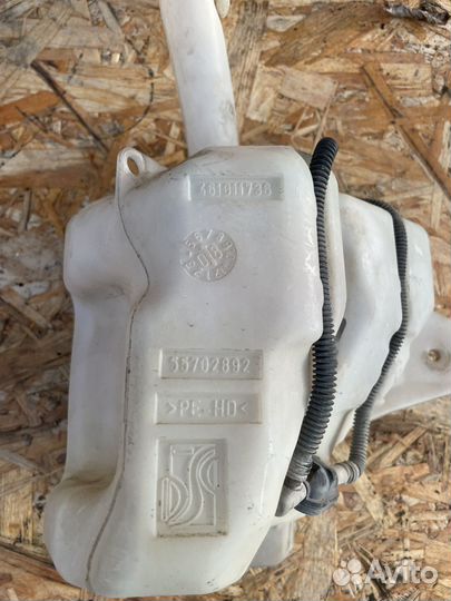 Бачок омывателя Opel Corsa D