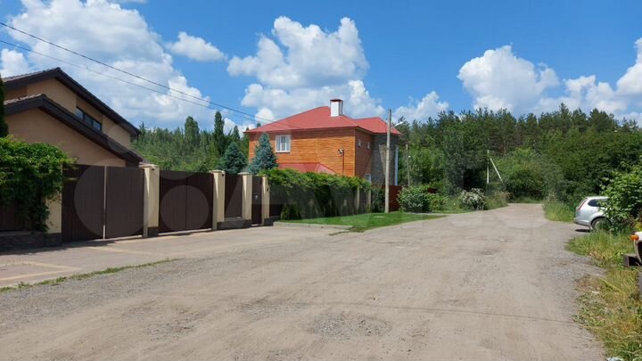 Коттедж 231 м² на участке 14 сот.