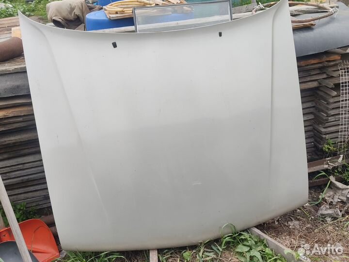 Капот audi 100 44