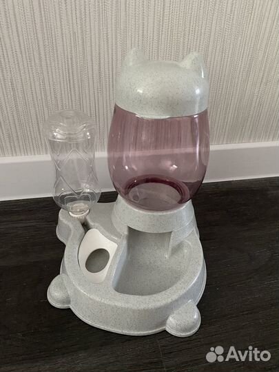 Кормушка с поилкой для кошек