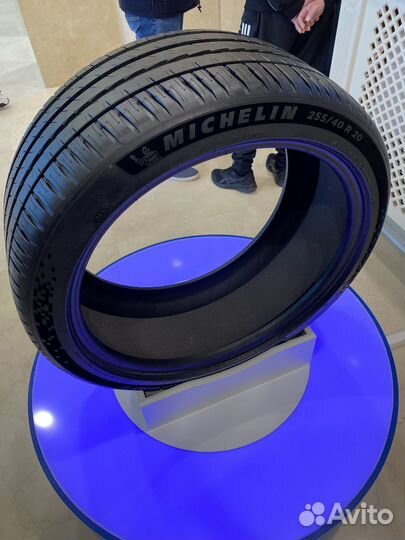 Michelin Pilot Sport 5 235/40 R18