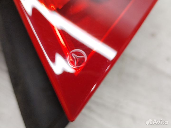 Фонарь диодный задний правый Mercedes C-Class w204