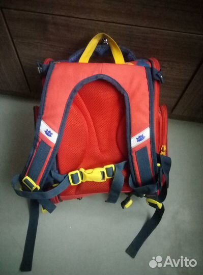 Портфель школьный