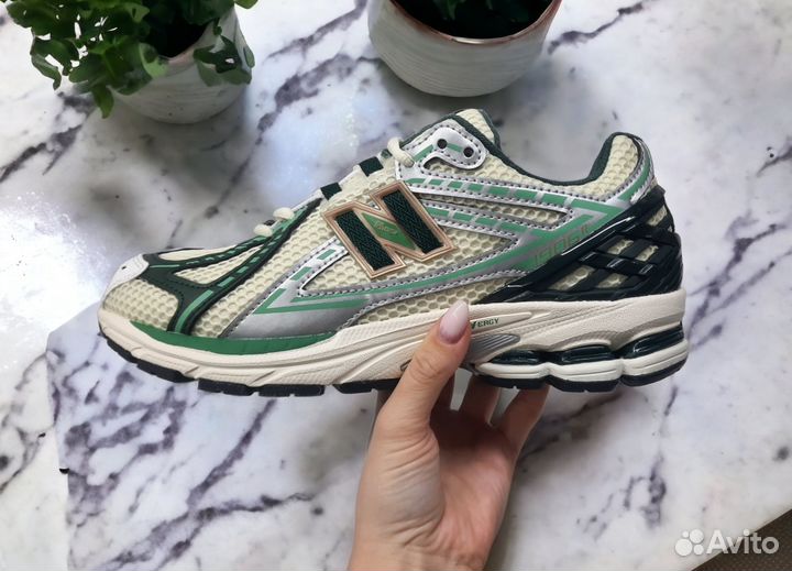 Кроссовки New Balance 1906 EUR 41