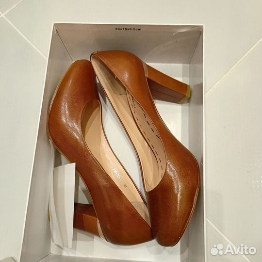 Женские туфли новые кожа