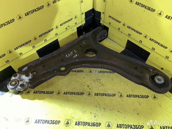 Рычаг подвески передний правый Volkswagen golf 3