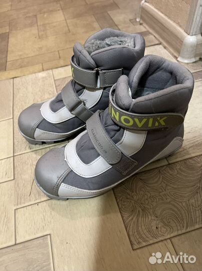 Лыжные ботинки детские 34 размер