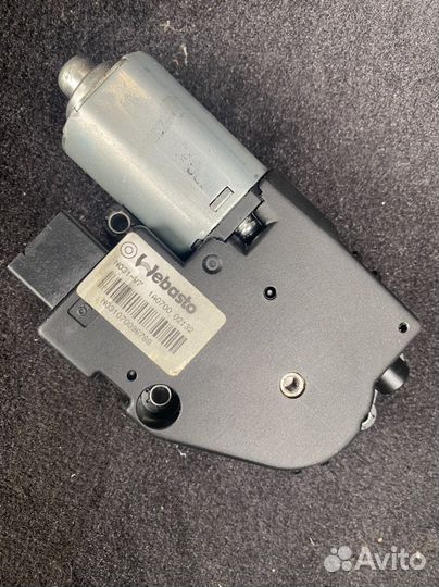 Моторчик люка Инфинити G25; G35; G37