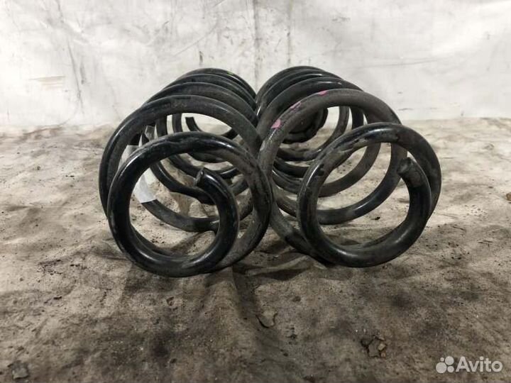 Пружина подвески задняя Audi A4 B8 Рестайл