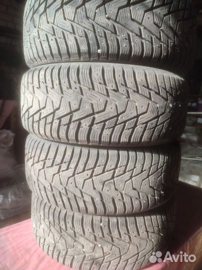 Hankook Winter I'Pike RS2 W429 215/50 R17