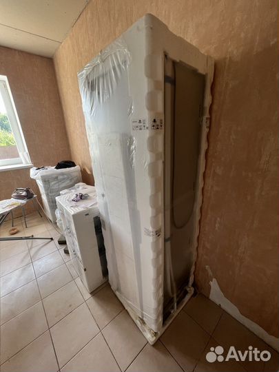 Встраиваемый холодильник Samsung brb267150ww