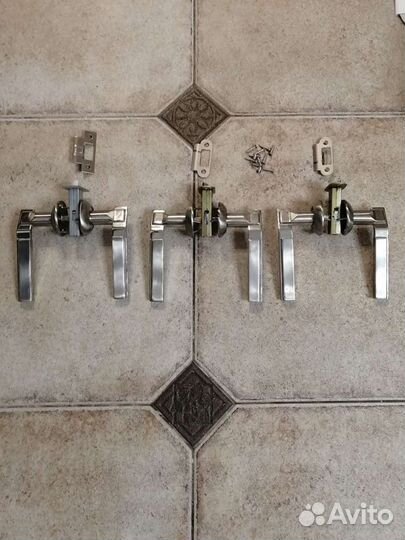 Дверные ручки