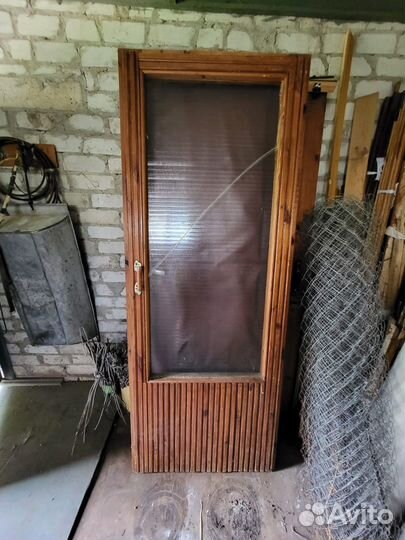 Двери деревянные межкомнатные
