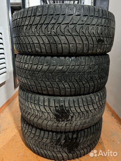 Michelin X-Ice North 3 235/50 R17 100T