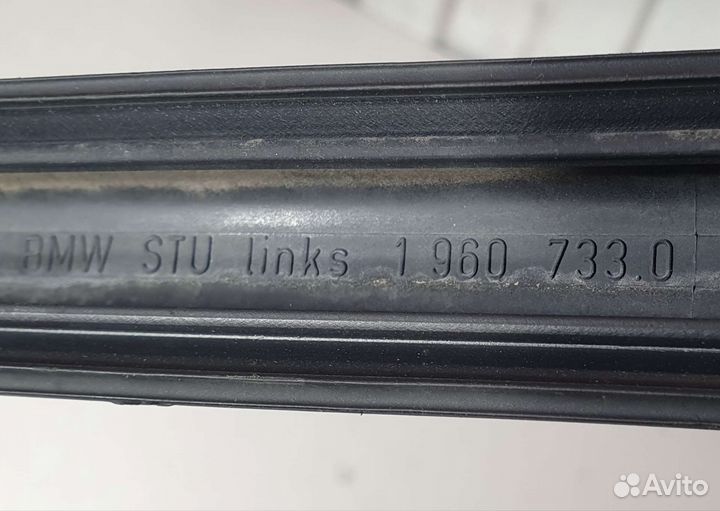 Молдинг двери задней левой BMW E36