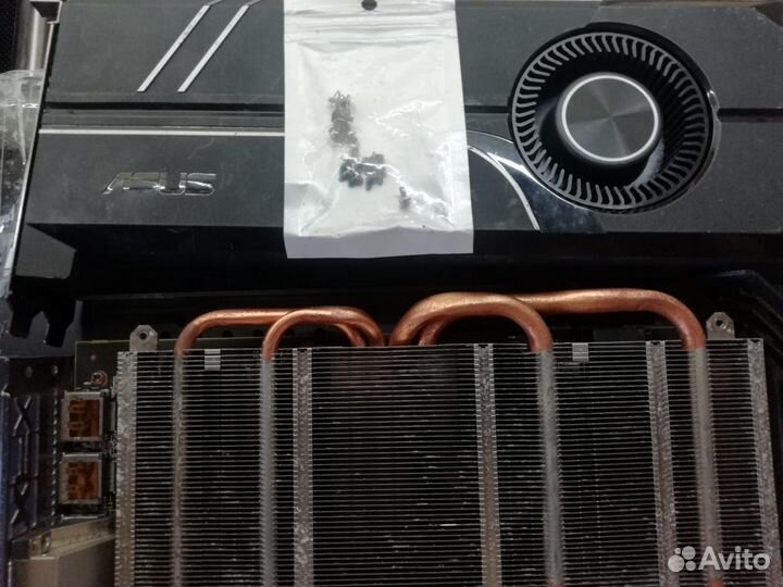 Asus Radeon HD 5850 на запчасти