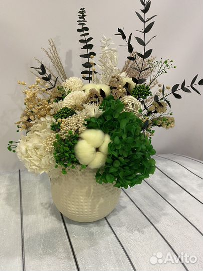 Букеты из сухоцветов и стабилизированных цветов