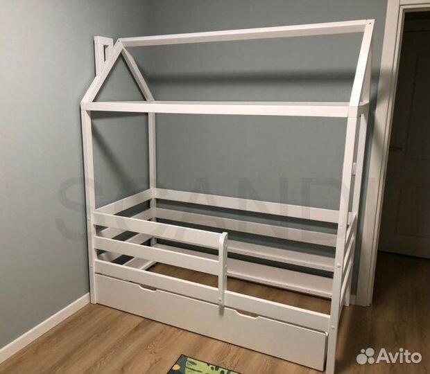 Кроватка детская