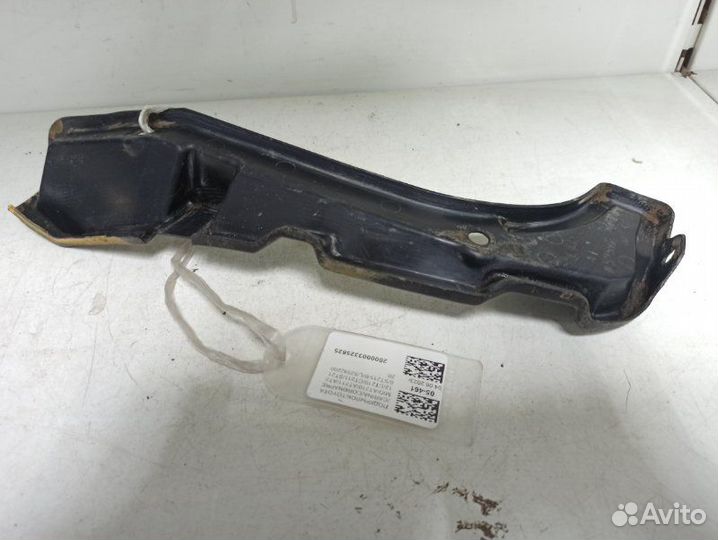 Подкрылок задний левый Toyota Carina AT210