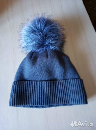 Шапка на флисе,почти новая