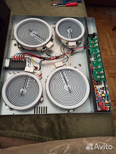Варочная электрическая панель Lex EVH 640 BL