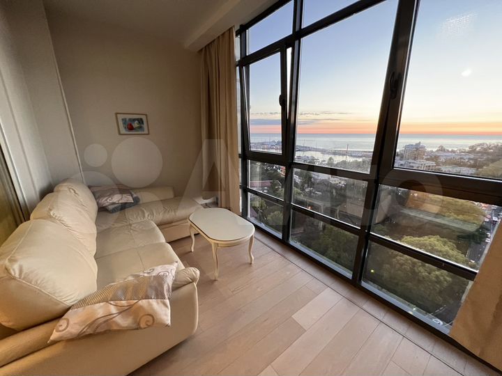 2-к. квартира, 100 м², 13/21 эт.