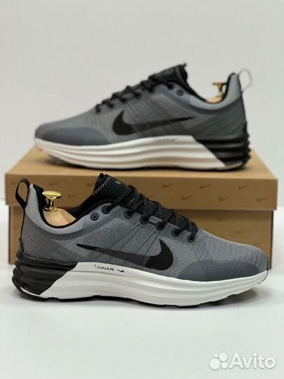 Кроссовки Nike Lunar Roam