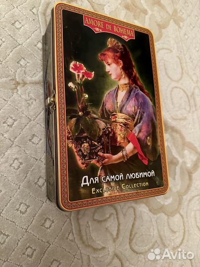 Банка металлическая для хранения и подарков