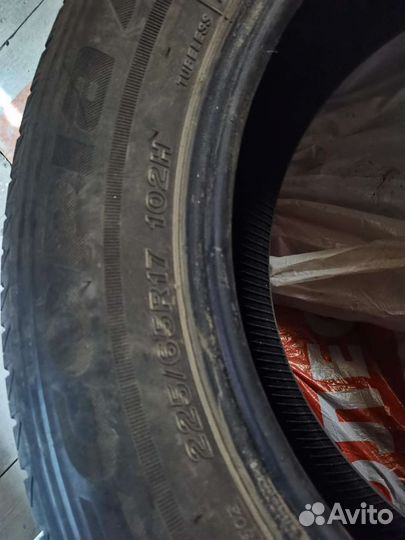 Bridgestone Ecopia EP850 225/65 R17 M
