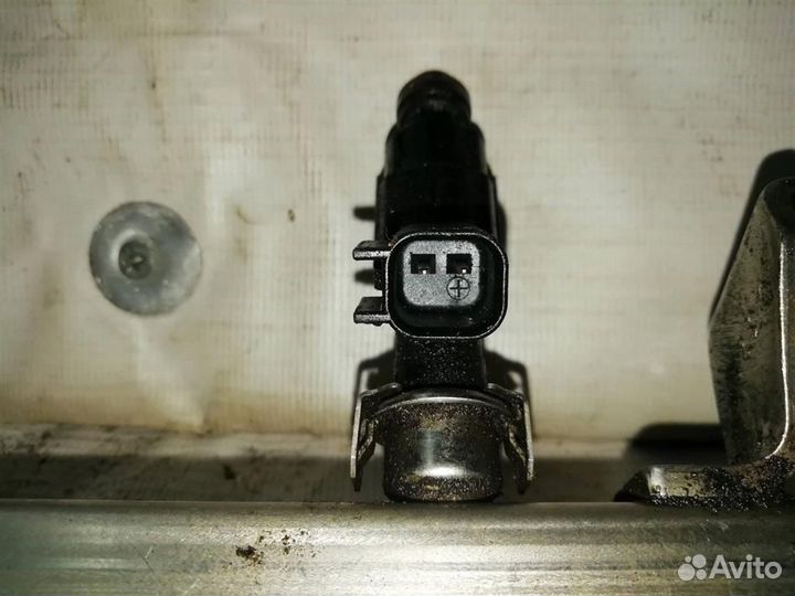 Форсунка топливная Форд Фокус 2