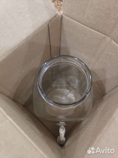 Банка /диспенсер с краном 3л