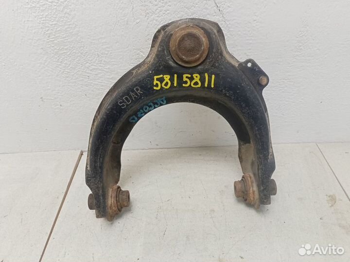 Рычаг передний правый верхний